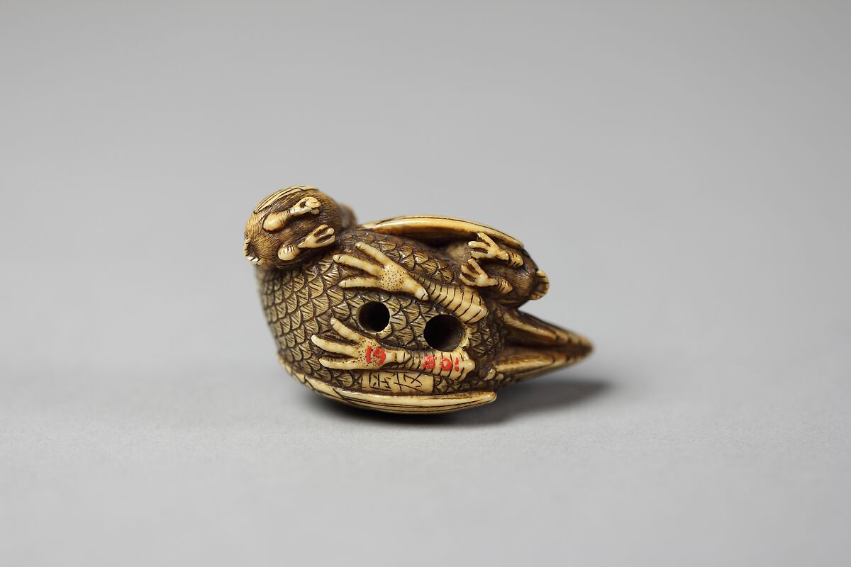 Netsuke of Hen and Two Small Chicks, Ivory, Japan