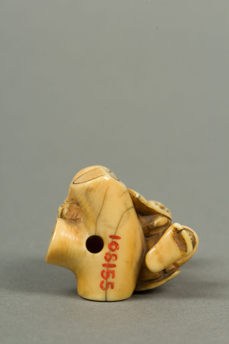 Netsuke of Man Sitting on a Log holding a Bottle and a Cup, Ivory, Japan