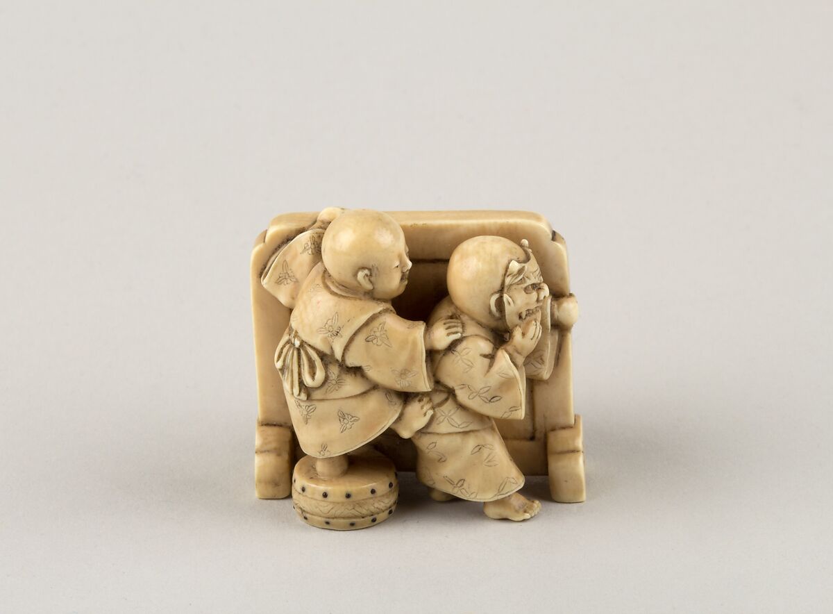 Netsuke of Three Boys Playing around a Screen, Ivory, Japan