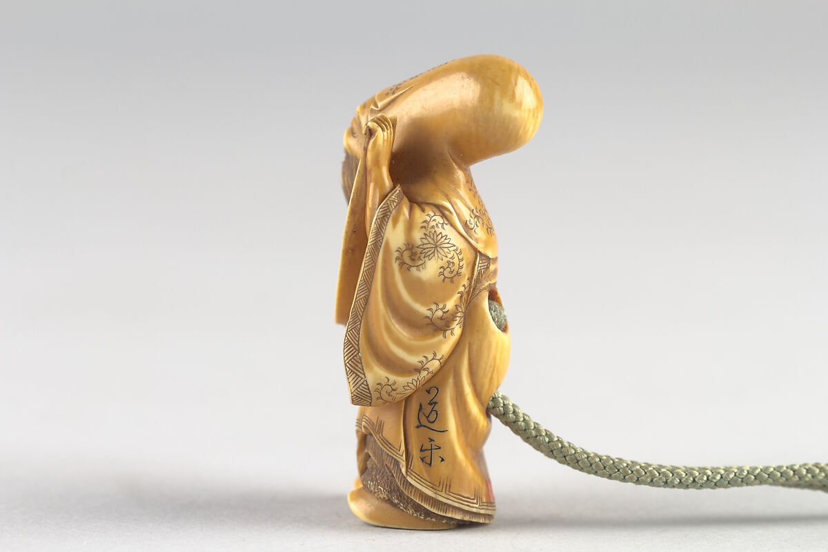 Netsuke of a Chinese sage, Ivory, Japan