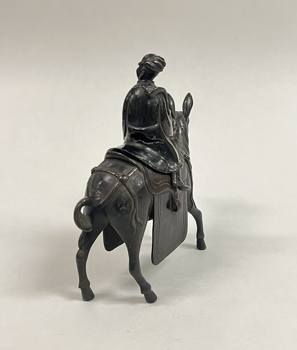 Vessel with cover, Bronze, Japan