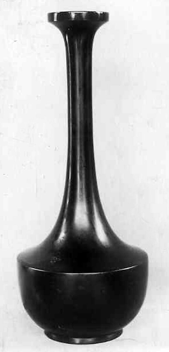 Flower Vase in "Crane's Neck" shape, Bronze, Japan 