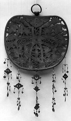 Keman (“Flower Garland” Temple Decoration)