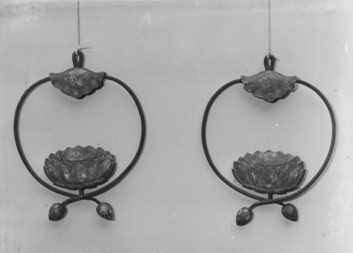 Keman (“Flower Garland” Temple Decoration), Niiro Chōnosuke, Iron and wood, Japan 