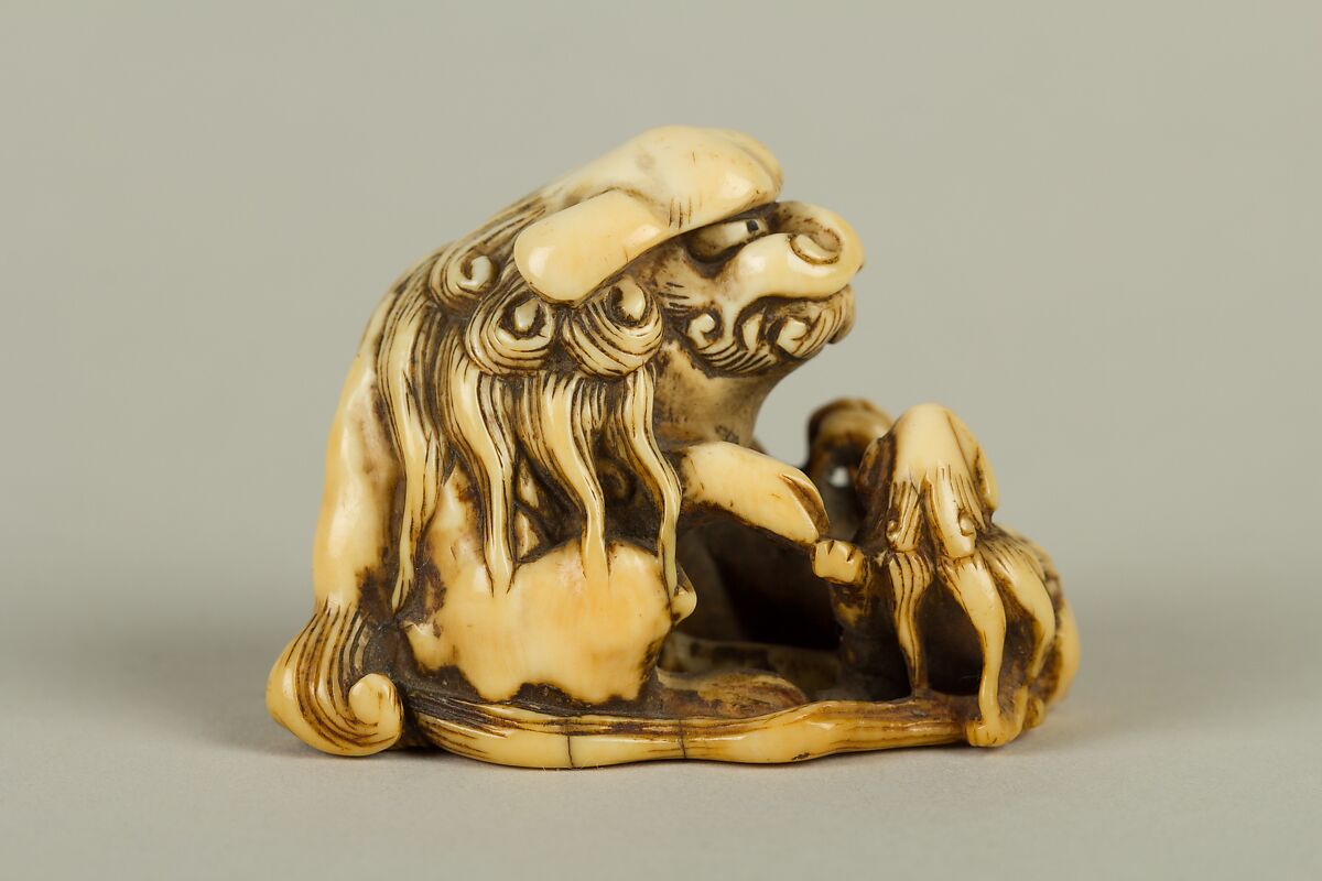 Netsuke of Lion and Cubs, Ivory, Japan