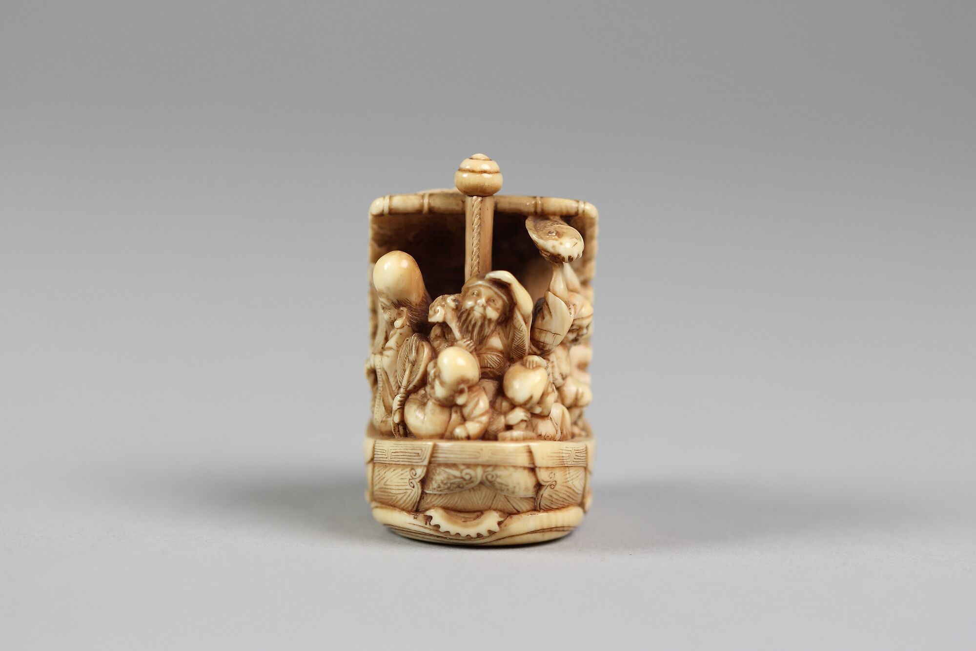 Netsuke of Pleasure Boat (Takarabune) - Japan - Edo period (1615
