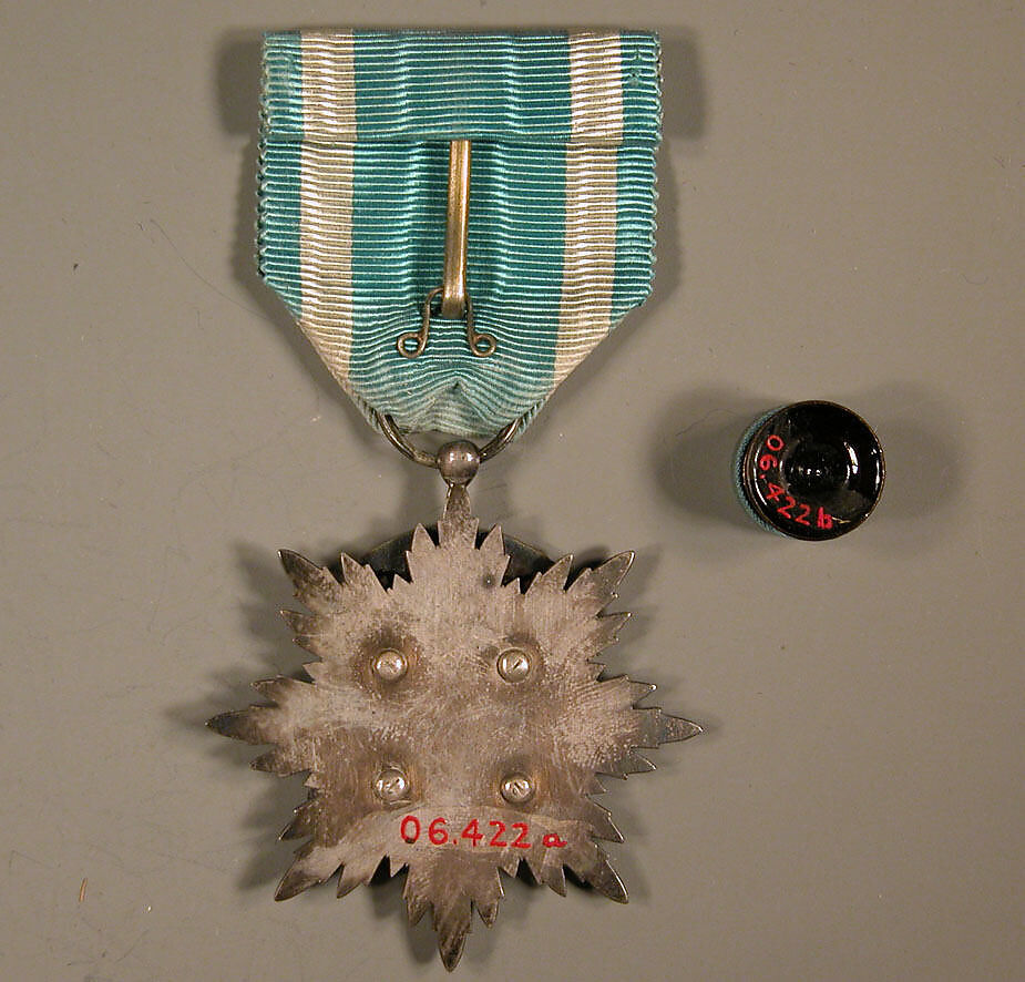 Medal and Button, Green with white stripes, Japan