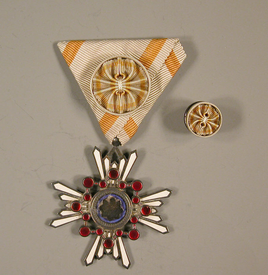 Medal and Button, White triangular ribbon with yellow side stripe, Japan 