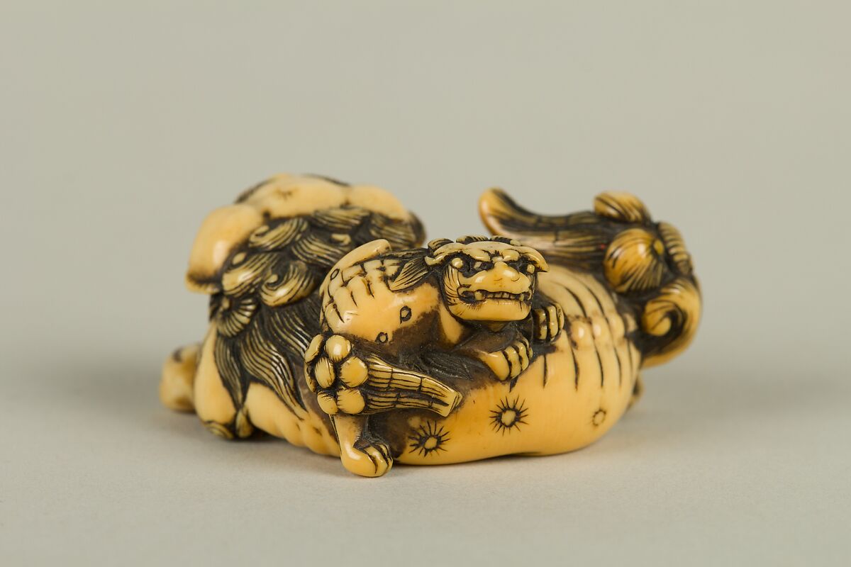 Netsuke of Lion with a Cub, Ivory, Japan