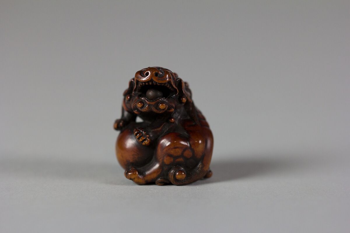 Netsuke of Lion, Wood, Japan 