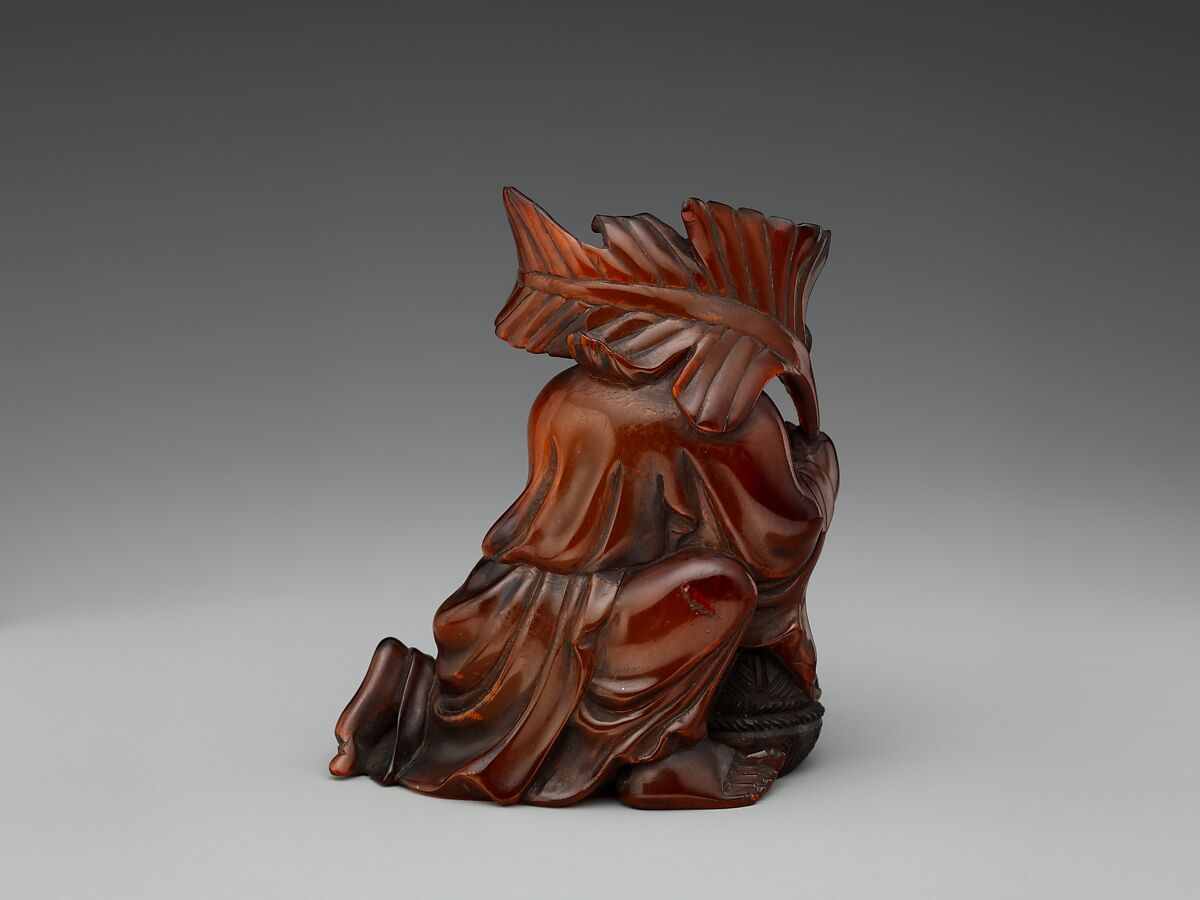 Boy with leaves and box, Horn, China