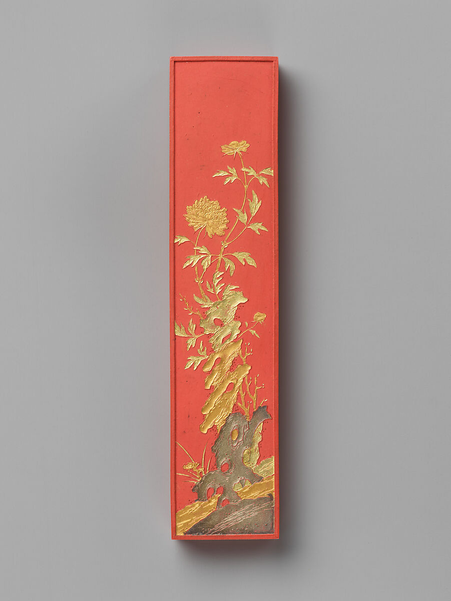 Set of pigment tablets decorated with peony, rock, and magic fungus, Pigment, lacquer box, silk lining, China