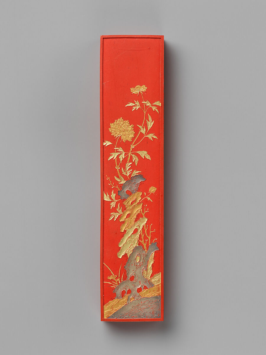 Set of pigment tablets decorated with peony, rock, and magic fungus, Pigment, lacquer box, silk lining, China