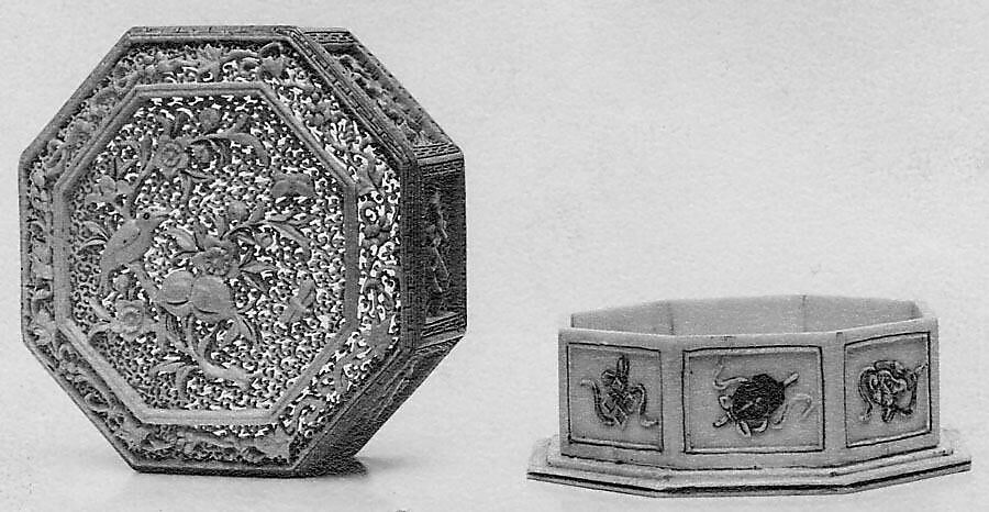 Box with cover, Ivory, China 
