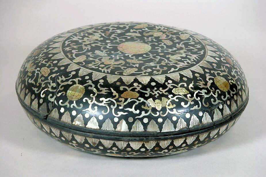 Round Box, Lacquer, mother-of-pearl, China 