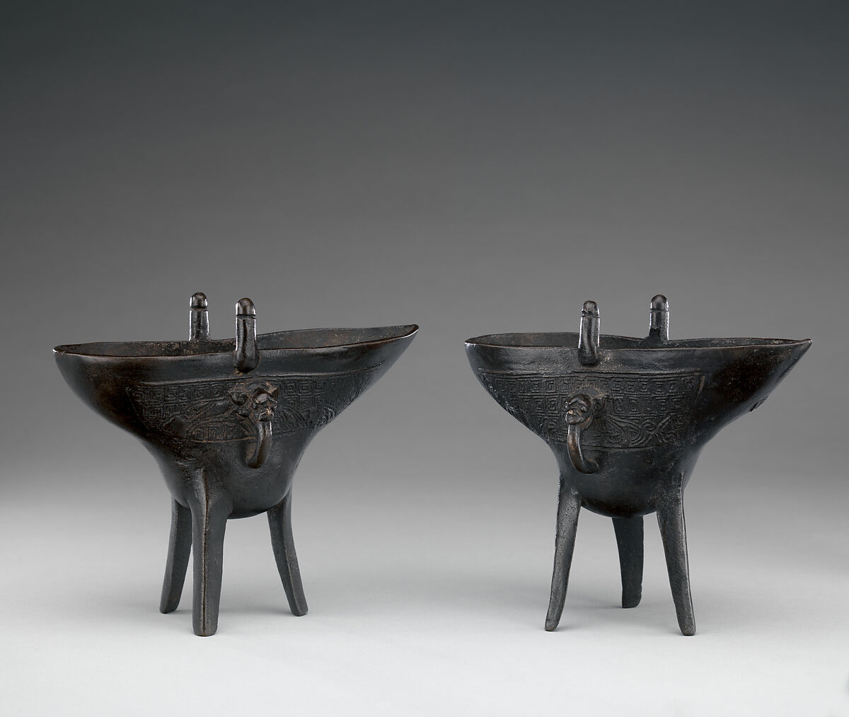 Ritual wine cup (jue), Copper alloy, China