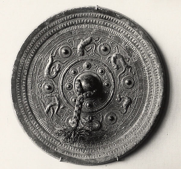 Mirror with deities and mythical creatures, Bronze, China
