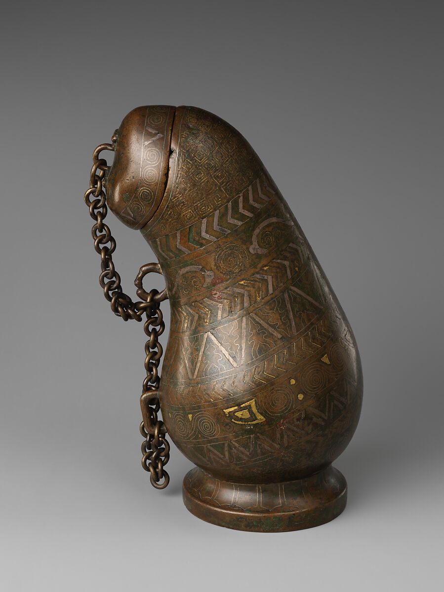 Pouch-shaped vessel, Copper alloy, gold and silver inlay, China