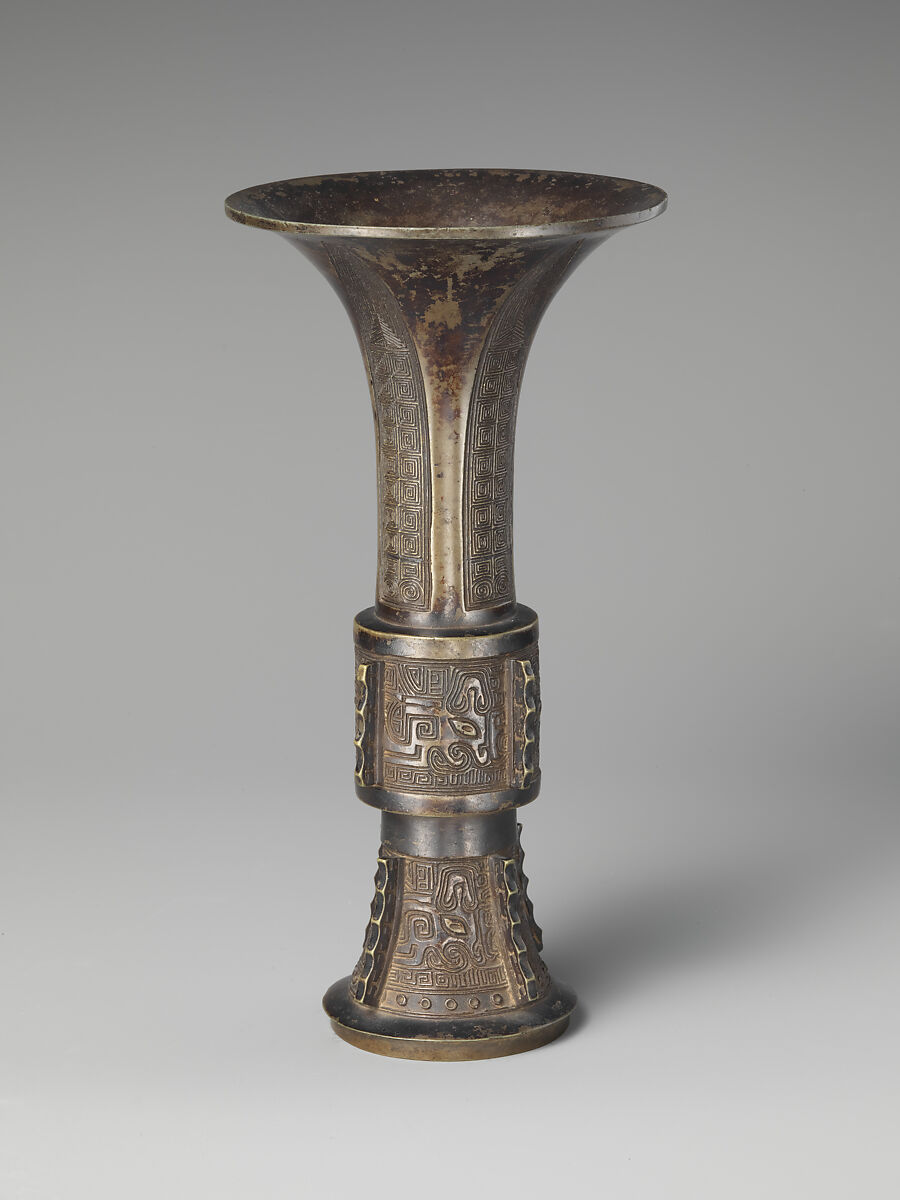 Beaker of archaistic design, Bronze, China