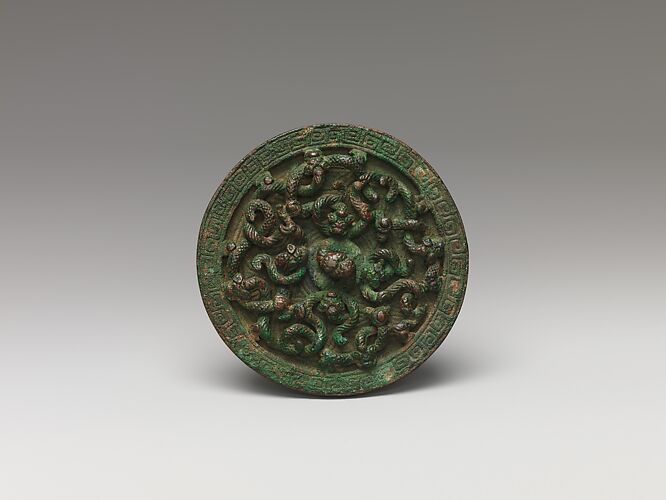 Mirror in the style of the Eastern Zhou, Warring States period (475-221 B.C.)
