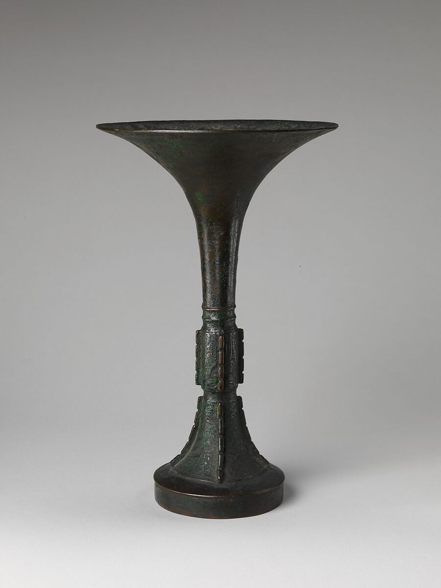Vase in the shape of an archaic vessel (gu), Copper alloy, China