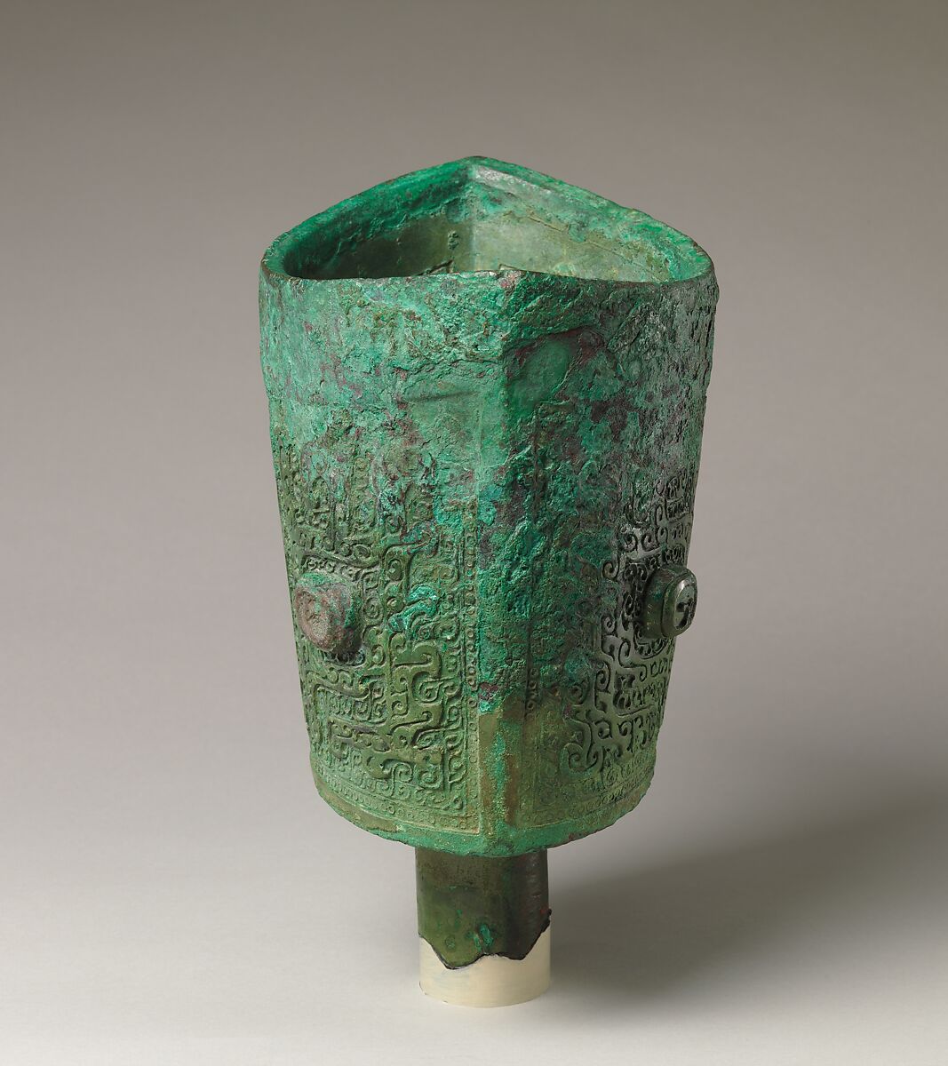 Upright bell (nao), Bronze, China