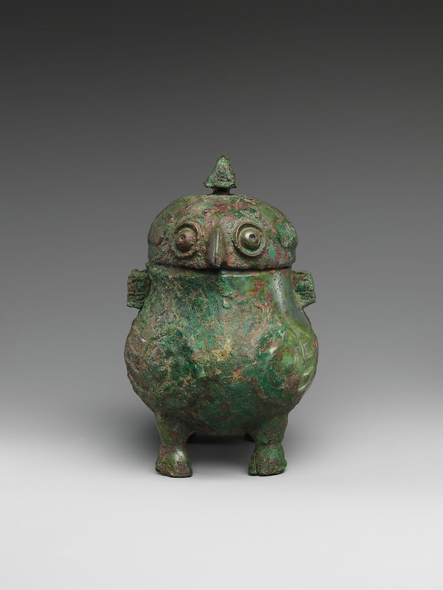 Wine cup in the shape of addorsed owls (Zhi), Bronze, China
