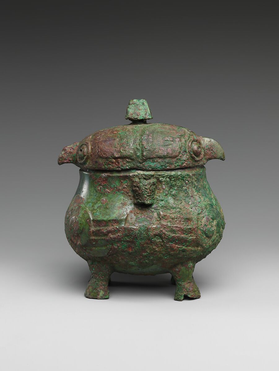 Wine cup in the shape of addorsed owls (Zhi), Bronze, China