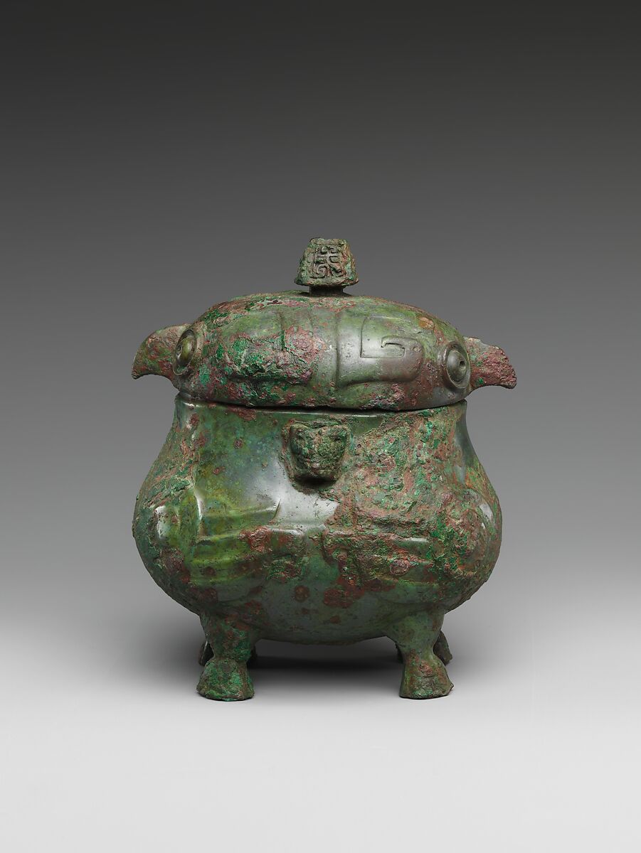 Wine cup in the shape of addorsed owls (Zhi), Bronze, China 