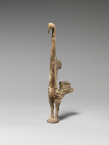 Vessel leg in the form of a bird