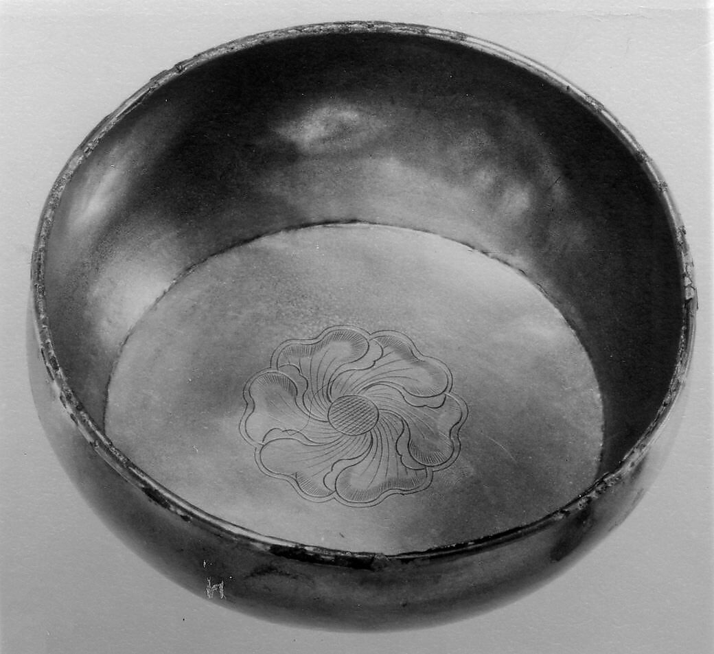 Bowl with Flower, Silver with chased decoration and gilding, China 