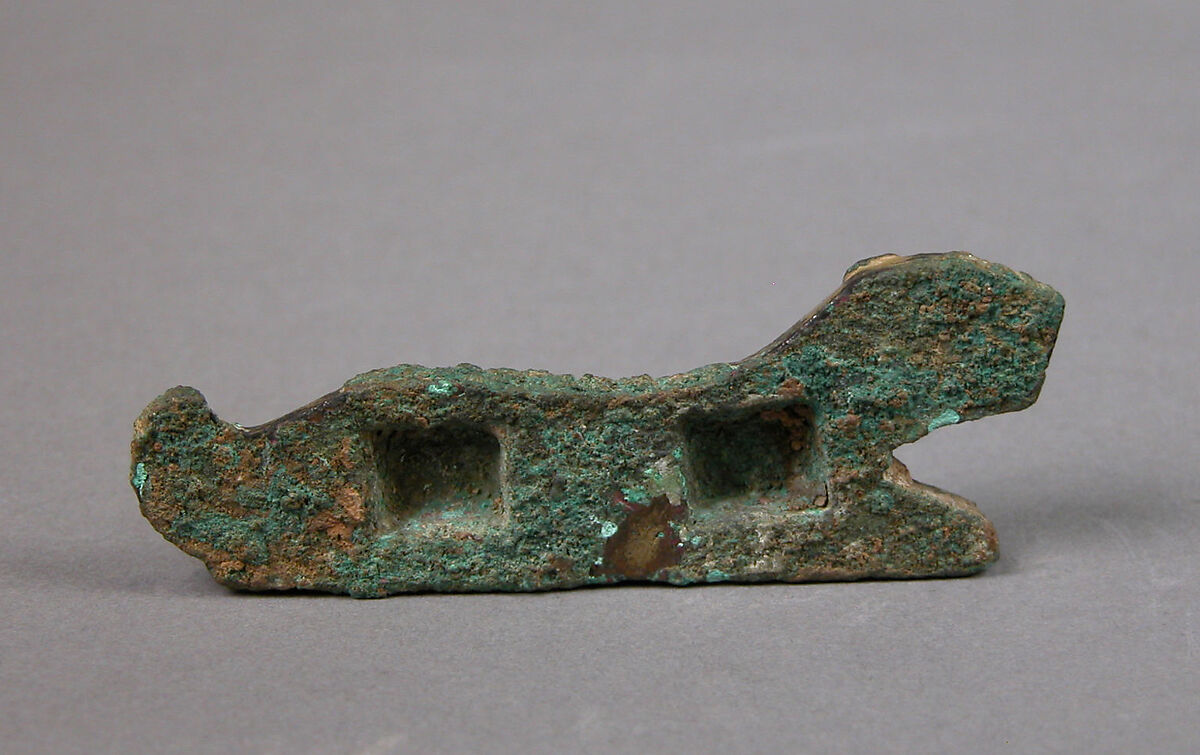 Tally in the shape of a tiger (Hu fu), Gilt bronze, China