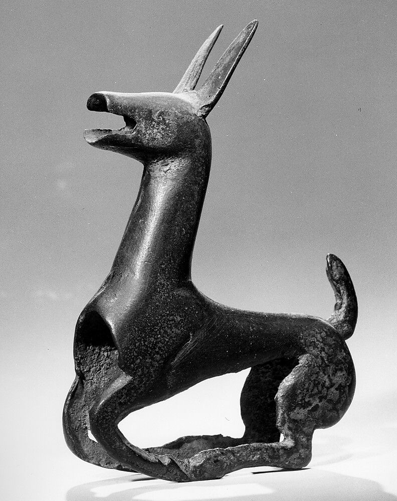 Yoke ornament in the shape of a deer, Bronze, China 