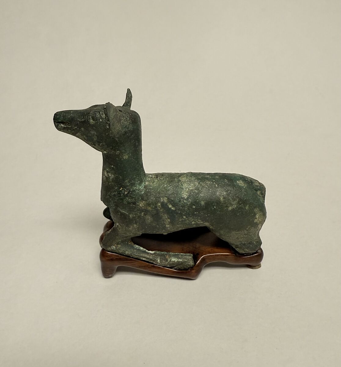 Yoke ornament in the shape of a deer, Bronze, China