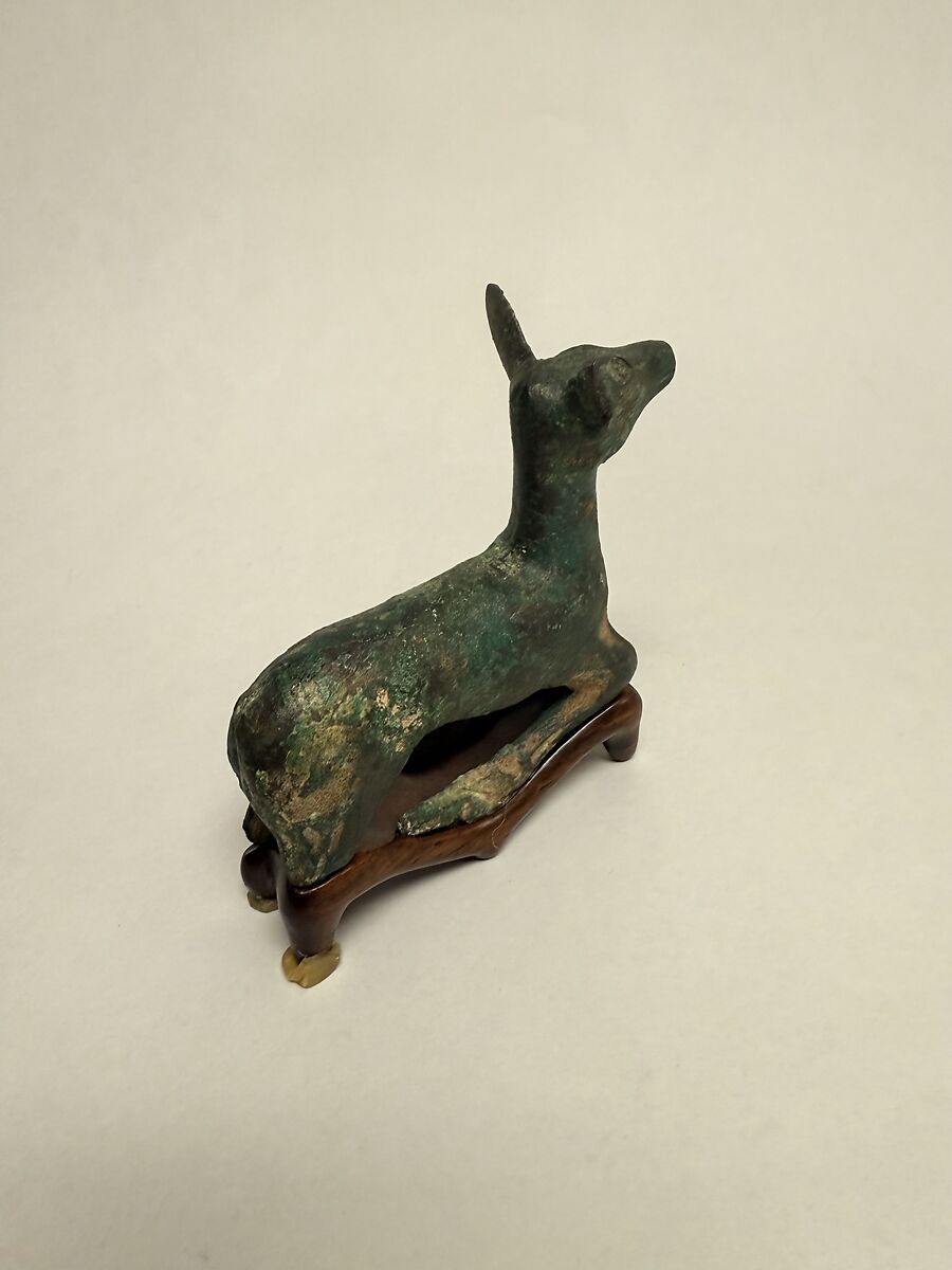 Yoke ornament in the shape of a deer, Bronze, China