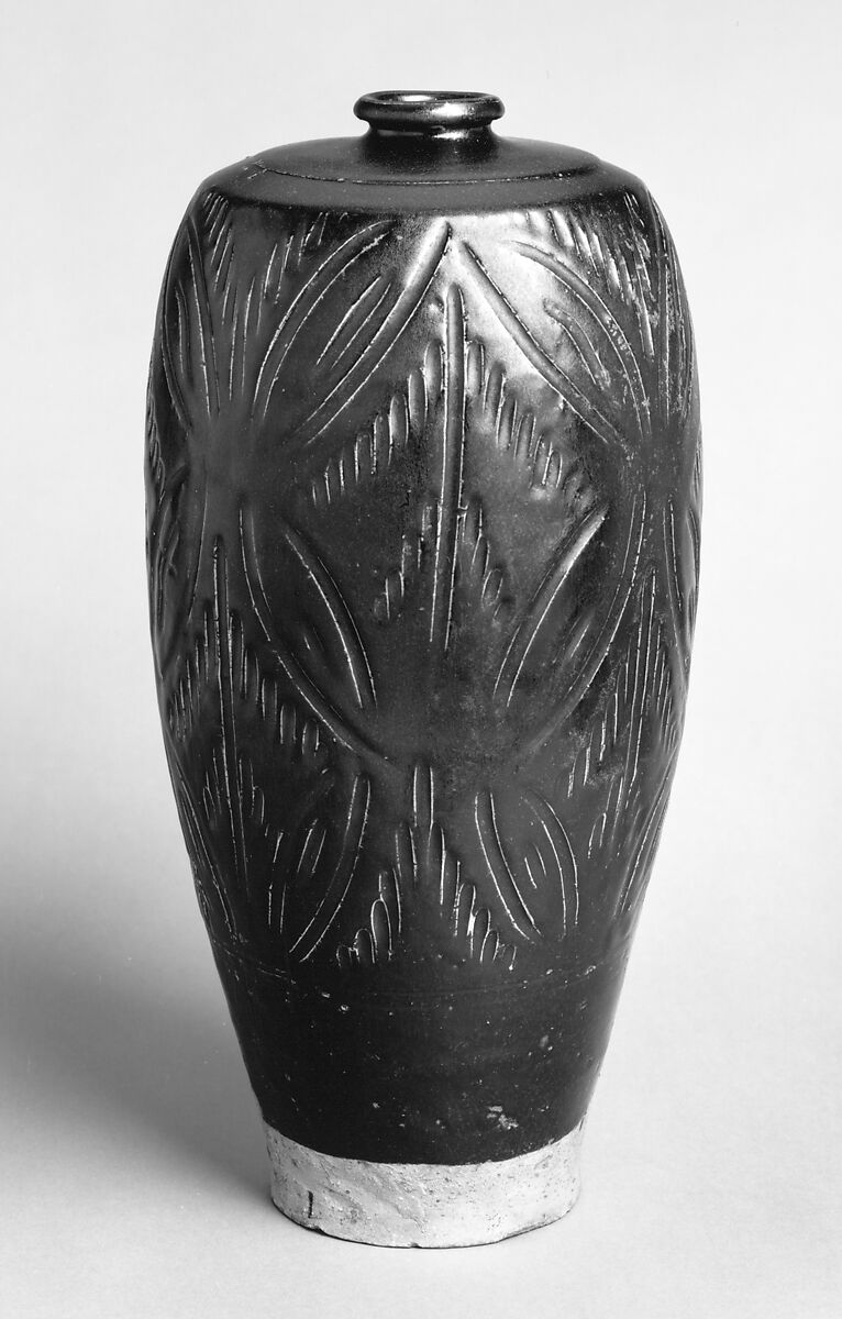Vase with abstract decoration, Stoneware with carved and incised design under celadon glaze (Cizhou ware), China