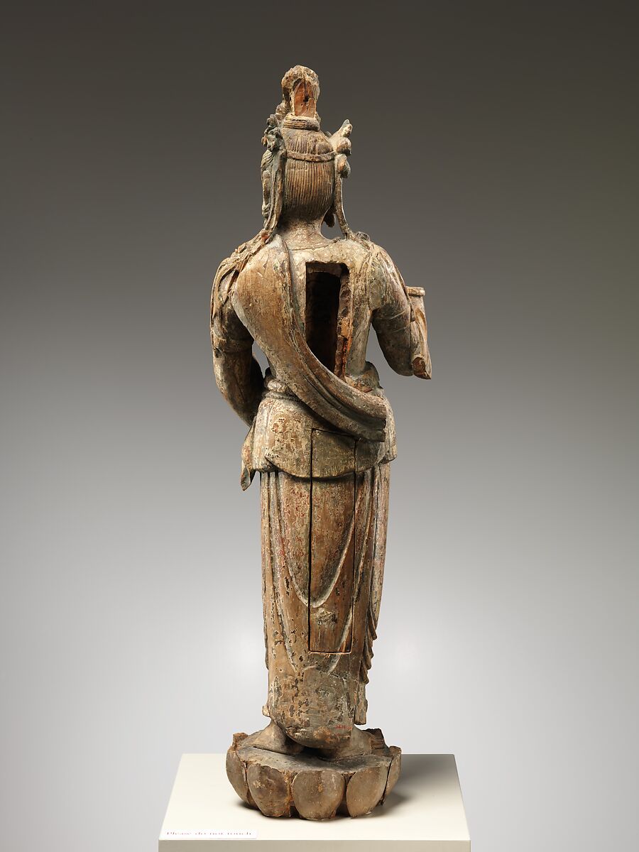 Bodhisattva Avalokiteshvara (Guanyin), Wood (wiillow) with traces of pigment; single woodblock construction, China