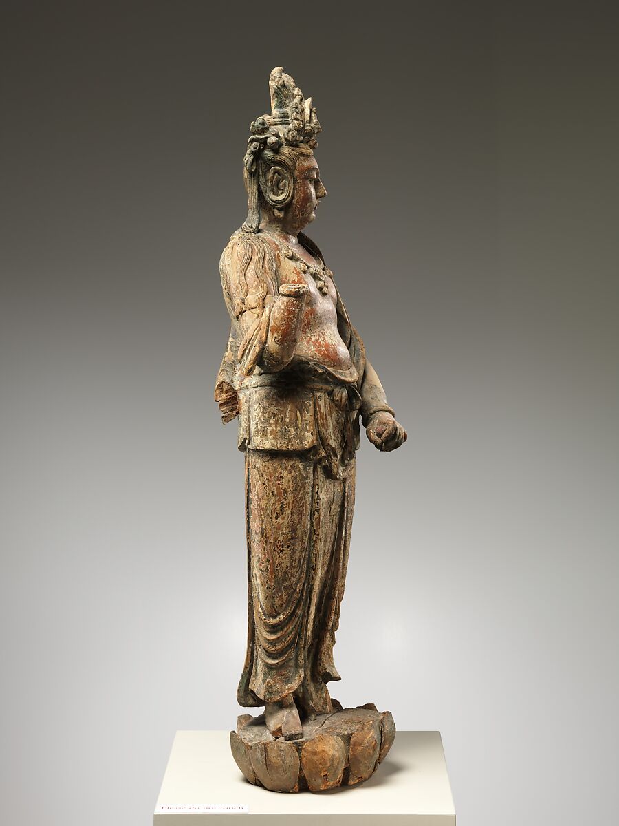 Bodhisattva Avalokiteshvara (Guanyin), Wood (wiillow) with traces of pigment; single woodblock construction, China
