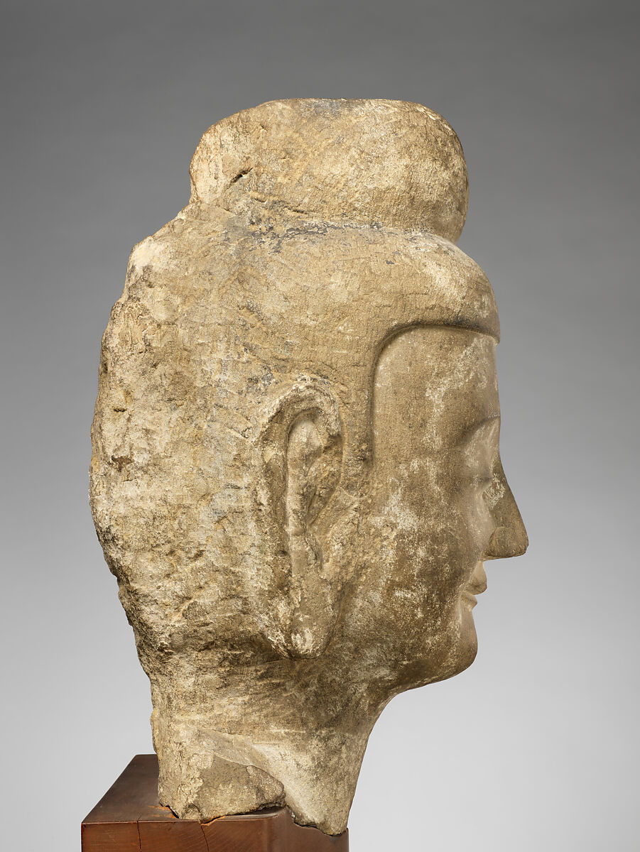 Head of a Buddha, Limestone with traces of pigment, China