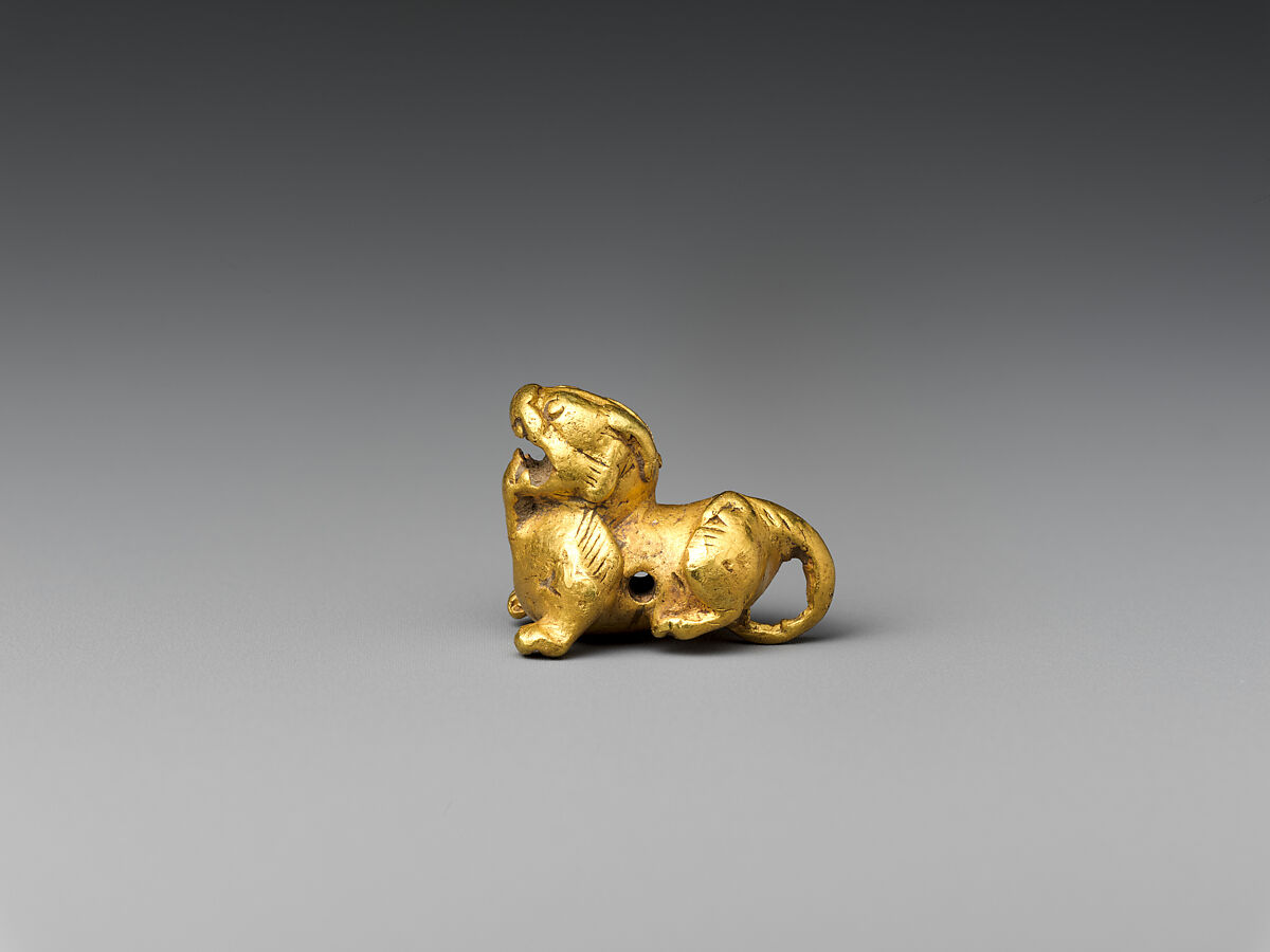 Chimera (Bixie) (a); magnifying glass (b), Gold (a); glass, tortoise shell case (b), China