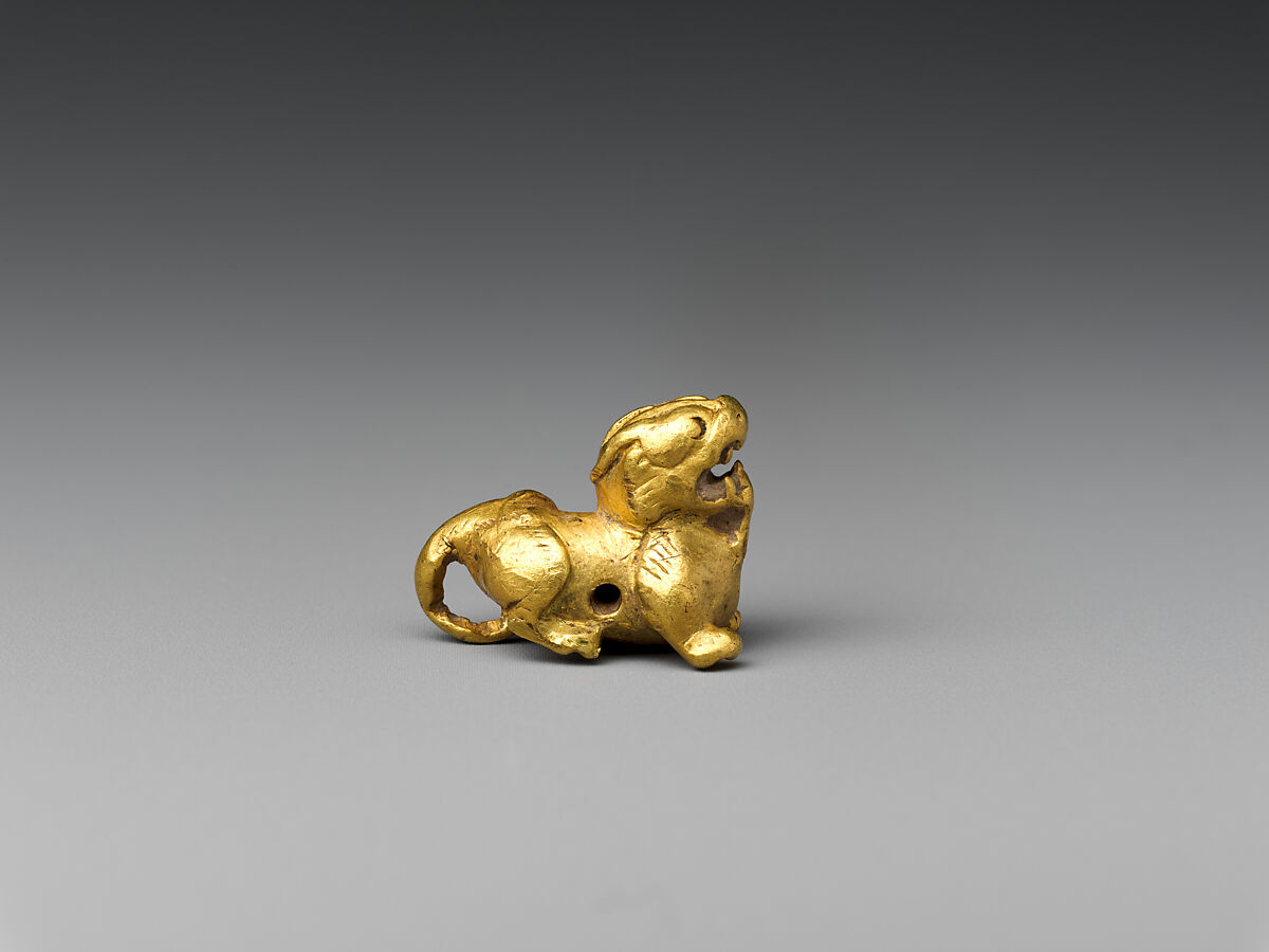 Chimera (Bixie) (a); magnifying glass (b), Gold (a); glass, tortoise shell case (b), China