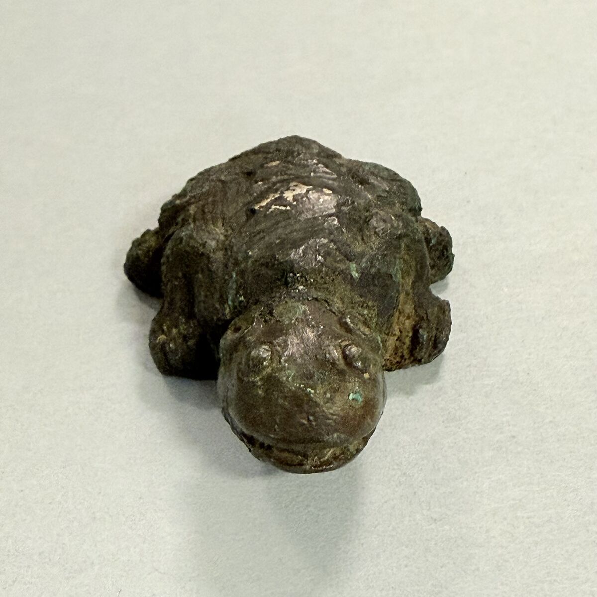 Standing figure, Bronze, China