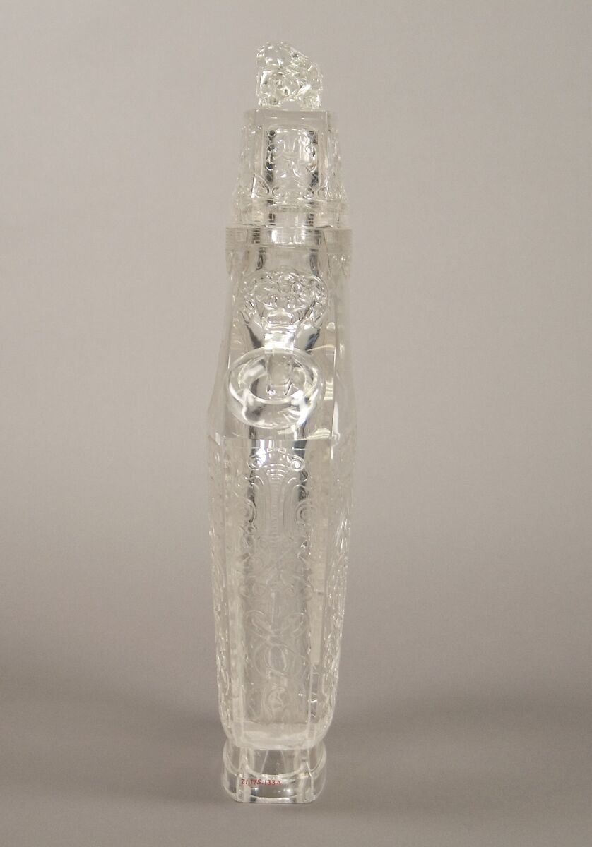 Covered vase, Crystal, China