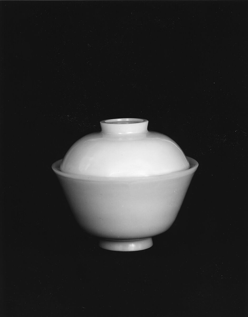 Covered Bowl, Peking glass, China 