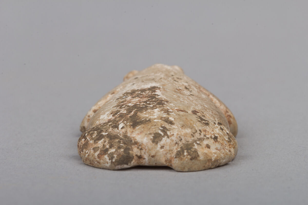 Frog pendant, Jade, China