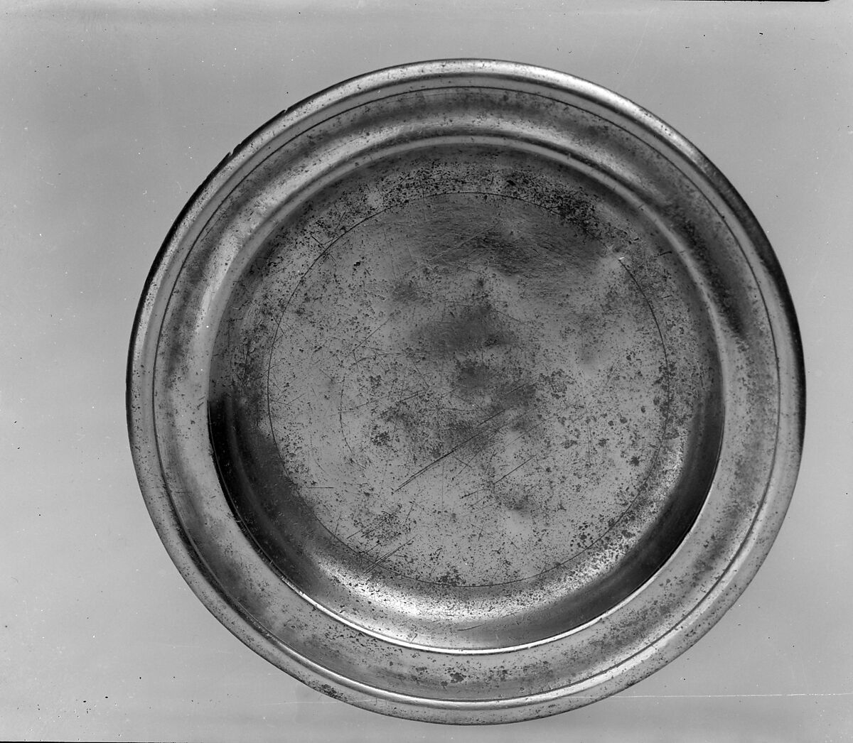 Plate, Jacob Whitmore (1736–1825), Pewter, American 