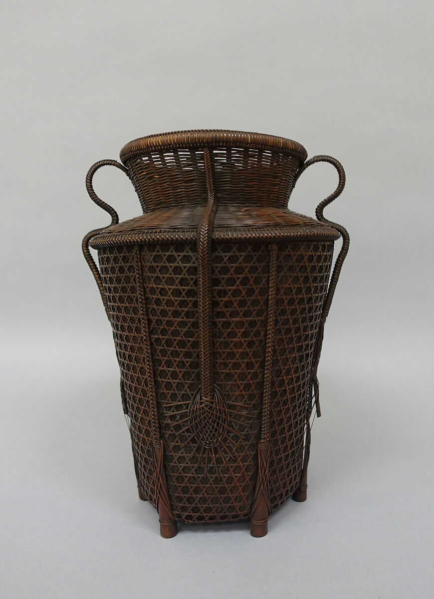 Karamono-Style Basket, Hemp palm, Japan