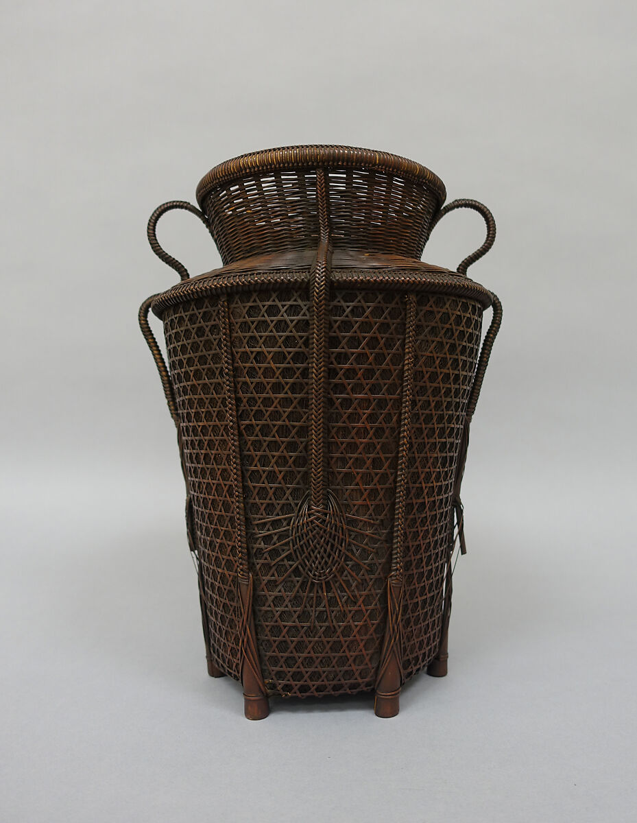 Karamono-Style Basket, Hemp palm, Japan