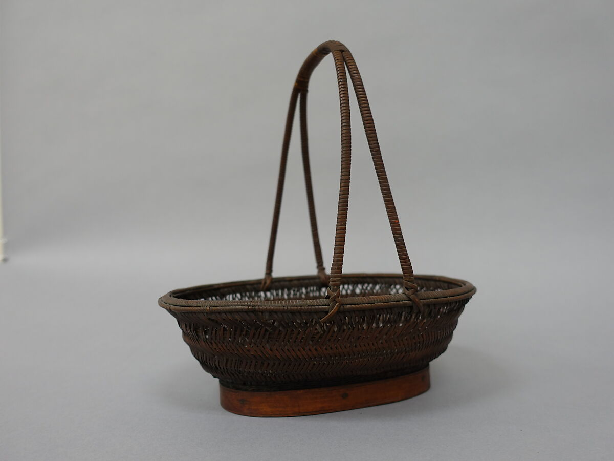 Boat-Shaped Fruit Basket, Bamboo (madake and rattan), Japan or China 