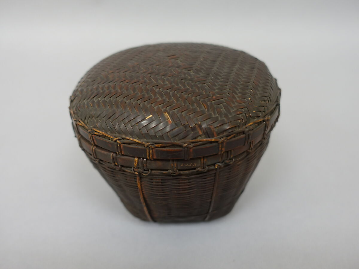 Covered Basket, Fine rattan, Japan